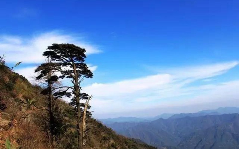 高峰山铁瓦寺一日游